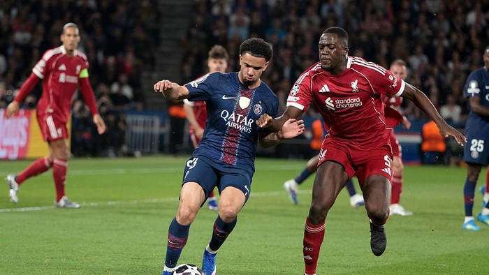 Bek Liverpool Iri Lihat PSG Dapat Libur di Ligue 1 demi Fokus di UCL