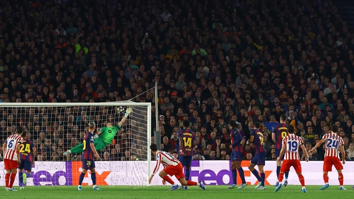 Gol Julian Alvarez ke Gawang Barcelona Terinspirasi Messi