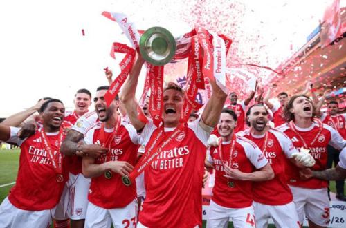 Arsenal Akhirnya Juara Premier League 2025/2026 Setelah Penantian 22 Tahun